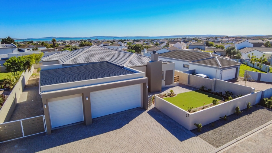 4 Bedroom Property for Sale in Country Club Western Cape